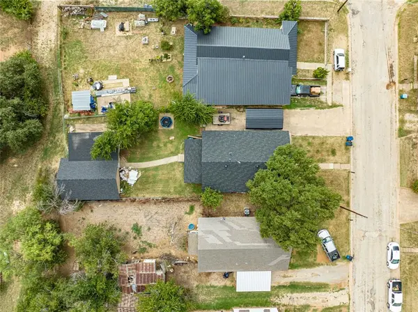 805 E Williams Street, Breckenridge, TX 76424