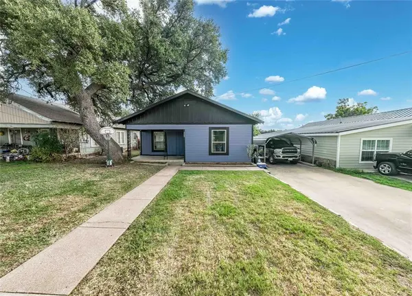 805 E Williams Street, Breckenridge, TX 76424