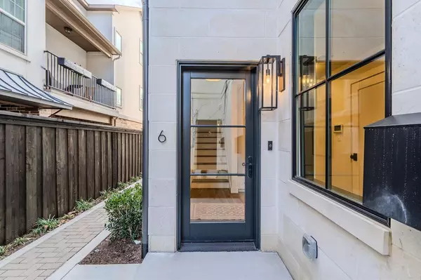 University Park, TX 75205,4114 Emerson Avenue #6