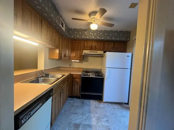 5454 Financial Plaza #3-C, Shreveport, LA 71129