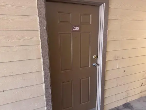 2905 Clarksville Street #208, Paris, TX 75460