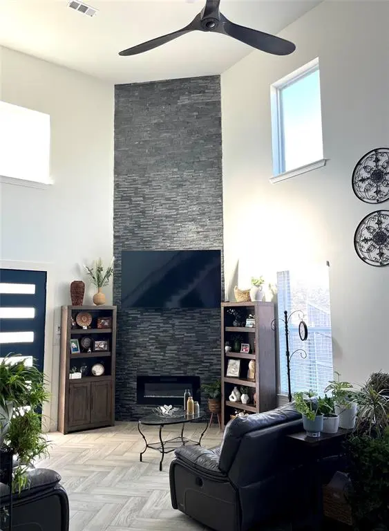 127 Chamblin Drive, Cedar Hill, TX 75104