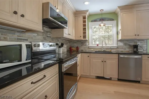 11 Beech St, Byram Twp., NJ 07874