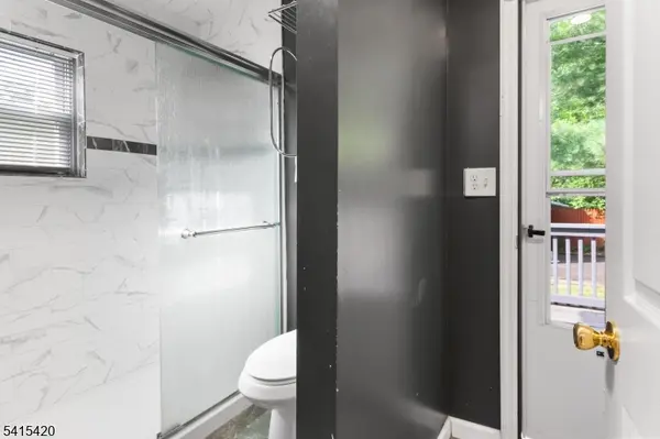 16 Clover Ave, Ewing Twp., NJ 08638