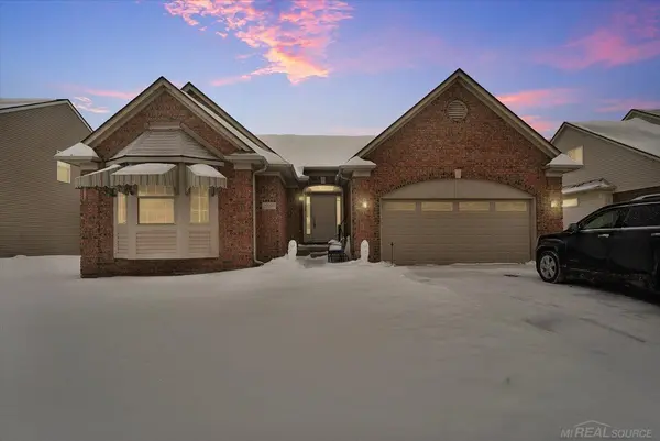 29397 Jennifer DR, Chesterfield Twp, MI 48051