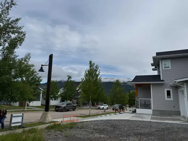 331 Elizabeth AVE, Nordegg, AB T0M 2H0