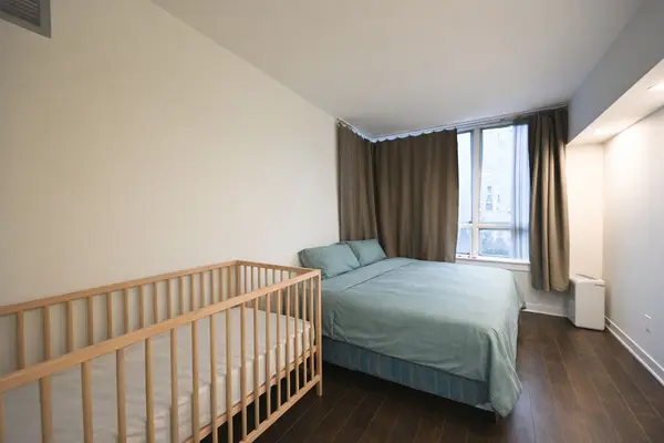 7 Bishop AVE #517, Toronto C14, ON M2M 4J4