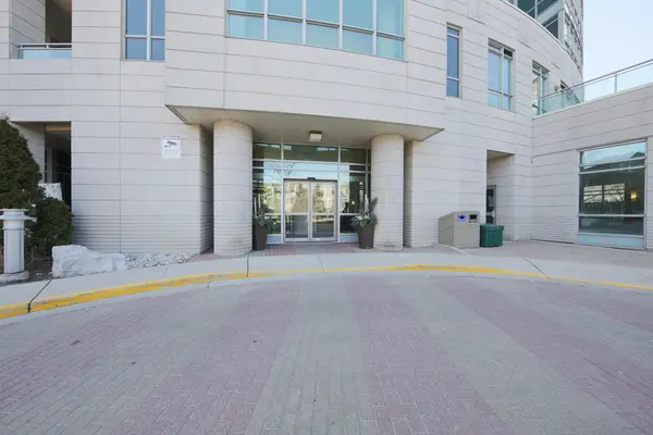 60 Byng AVE #1215, Toronto C14, ON M2N 7K3