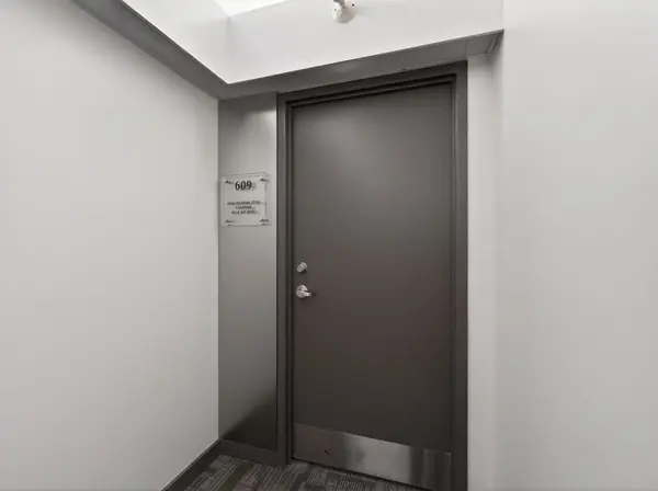 220 Duncan Mill RD #609, Toronto C12, ON M3B 3J5