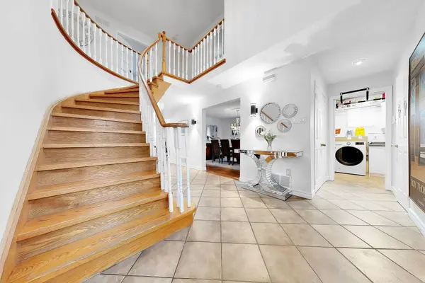 55 Wilce DR, Ajax, ON L1T 3K1