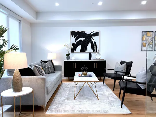 257 Chisholm AVE, Toronto E03, ON M4C 4W5