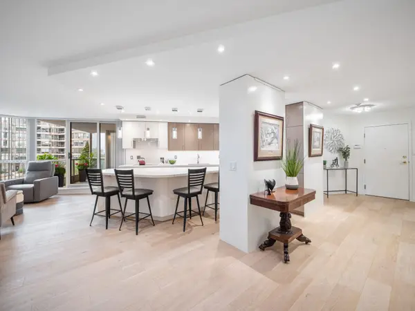 20 Guildwood Pkwy #311, Toronto E08, ON M1E 5B6