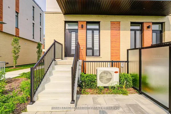 7 Steckley House LN #601, Richmond Hill, ON L4S 0N1
