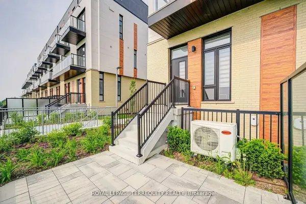 7 Steckley House LN #601, Richmond Hill, ON L4S 0N1