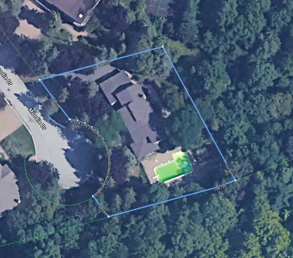 11 Moodie DR, Richmond Hill, ON L4C 8C9