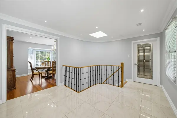 3815 King RD, King, ON L7B 1K4