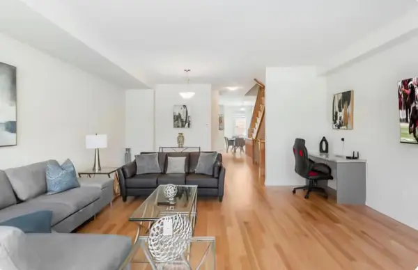 2078 Fairmont Common, Burlington, ON L7P 0V8