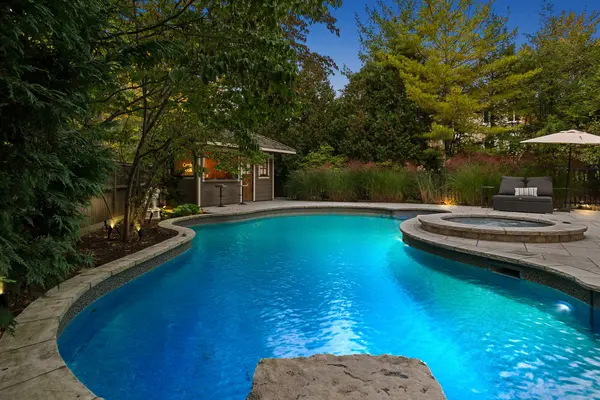 493 Berkley CT, Oakville, ON L6H 6Y9