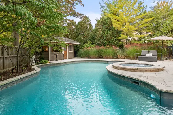 493 Berkley CT, Oakville, ON L6H 6Y9
