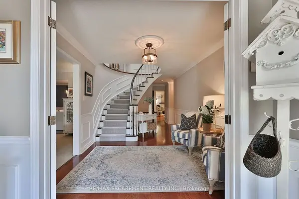 3555 Kingbird CT, Mississauga, ON L5L 2P9