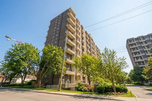 60 Southport ST #920, Toronto W01, ON M6S 3N4