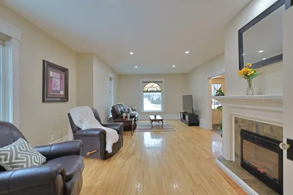 181 Parkhill Main ST, North Middlesex, ON N0M 2K0