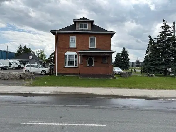 1360 Rymal RD E, Hamilton, ON L8W 3N1