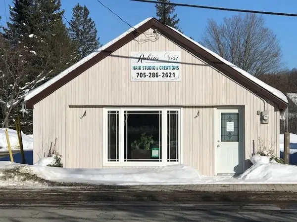 138 Bobcaygeon RD, Minden Hills, ON K0M 2K0