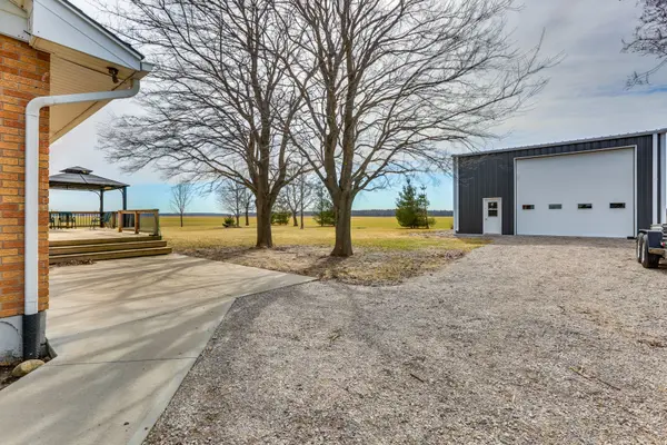 7979 Lasalle Line, Brooke-alvinston, ON N0M 2S0