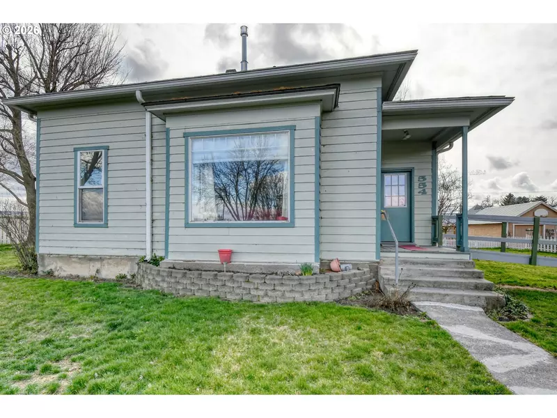 554 W HIGH ST, Athena, OR 97813