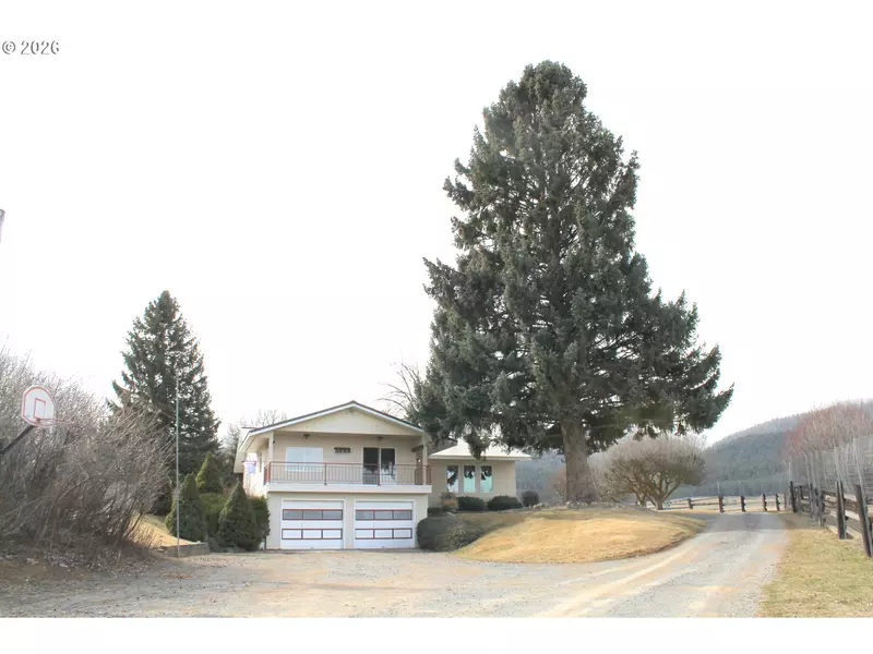 42274 POCAHONTAS RD, Baker City, OR 97814