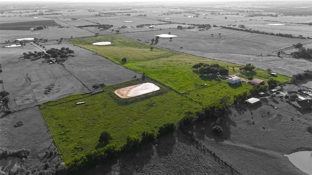 347 Howe Hill Road, Robinson, TX 76706