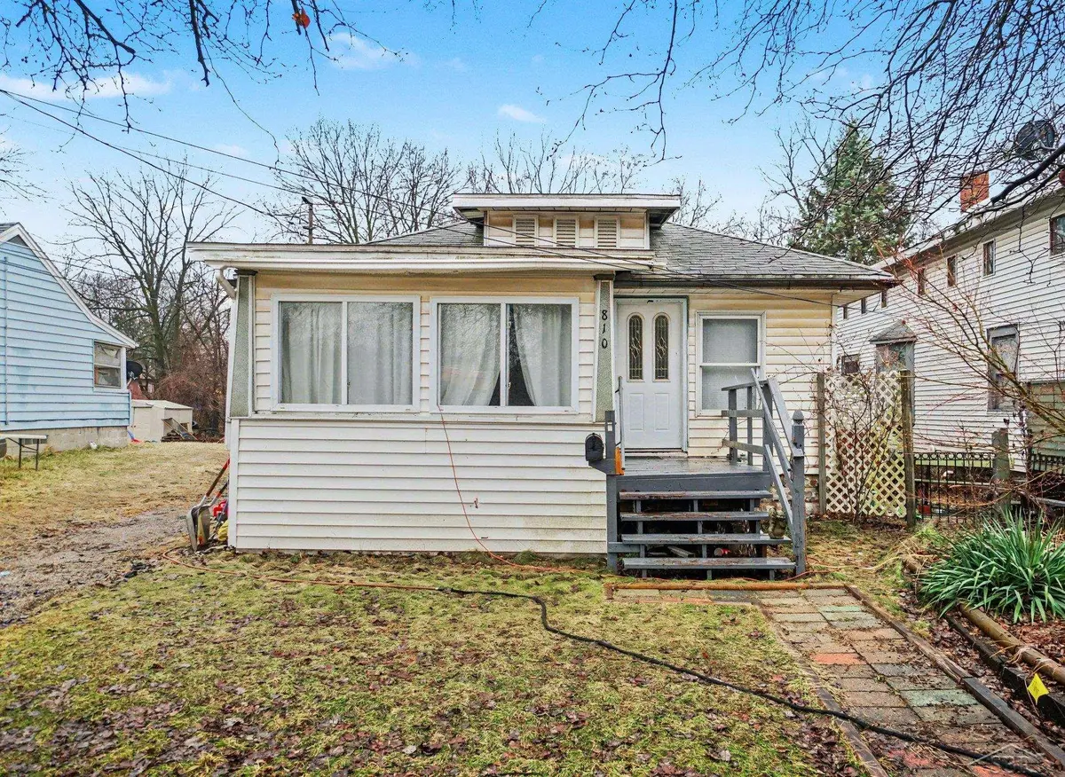 810 Mckinley ST, Lansing, MI 48906