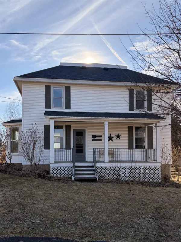 216 S Washington Street, Elizabeth, IL 61028