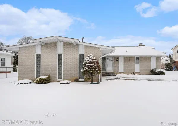 18746 Westbrook DR, Livonia, MI 48152