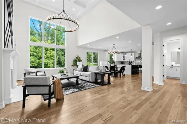 32534 Sanctuary CT, Farmington Hills, MI 48336