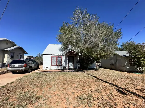 713 E Oklahoma Avenue,  Sweetwater,  TX 79556