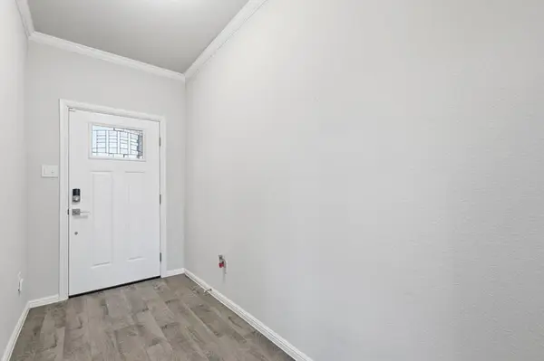 9428 Red Brush Trail, Fort Worth, TX 76131