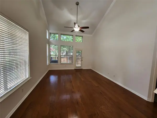 9829 Castlewood Drive, Plano, TX 75025