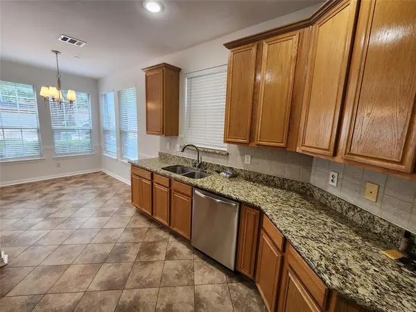 9829 Castlewood Drive, Plano, TX 75025