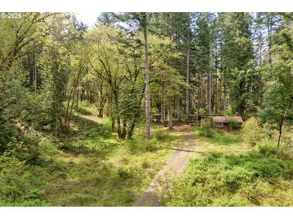 38220 BOSCAGE LN, Springfield, OR 97478