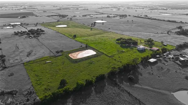 347 Howe Hill Road, Robinson, TX 76706