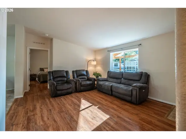 92260 ALDER HILL LN, Coos Bay, OR 97420