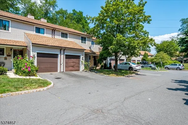 6 Tulip Ct, Edison Twp., NJ 08820