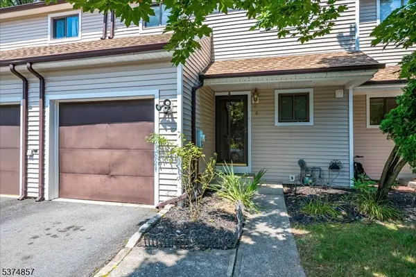 6 Tulip Ct, Edison Twp., NJ 08820