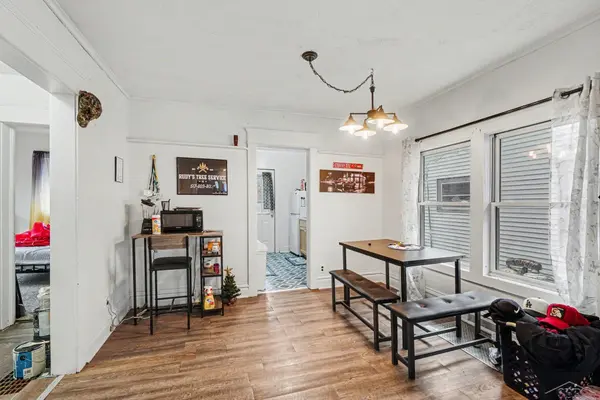 810 Mckinley ST, Lansing, MI 48906