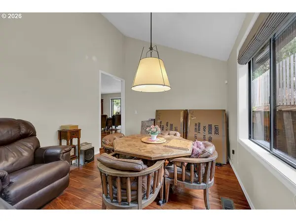 1626 CINNAMON HILL DR SE, Salem, OR 97306