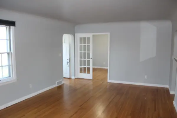 676 W Michigan AVE, Saline City, MI 48176