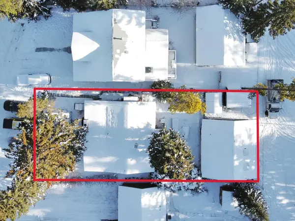 813 13th ST, Canmore, AB T1W1W5