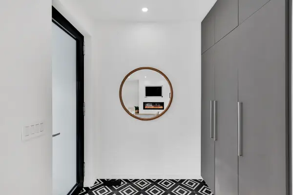 223 Wychwood AVE, Toronto C03, ON M6C 2T5